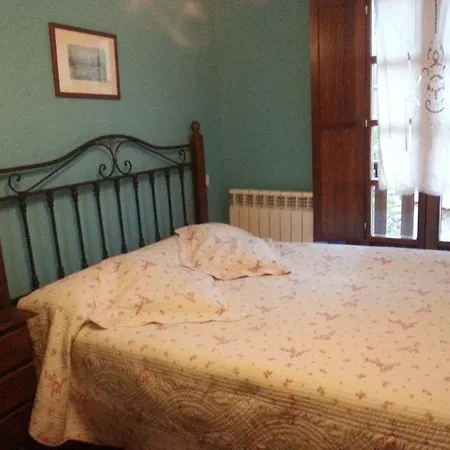 Apartamentos Rurales Buenamadre Pola de Somiedo Zimmer foto
