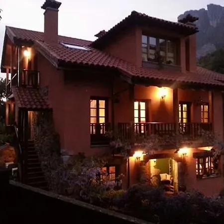 Apartamentos Rurales Buenamadre Pola de Somiedo Exterior foto